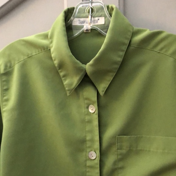 Vintage green button down blouse - Picture 3 of 4